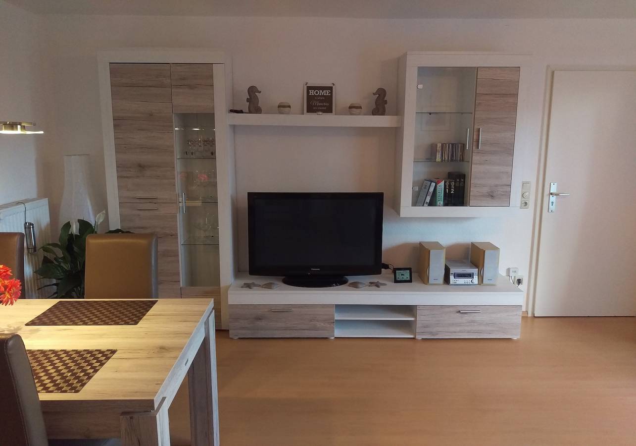 Ganze Ferienwohnung, Laboe-Appartement im Kapitänshaus in Kieler Förde, Laboe