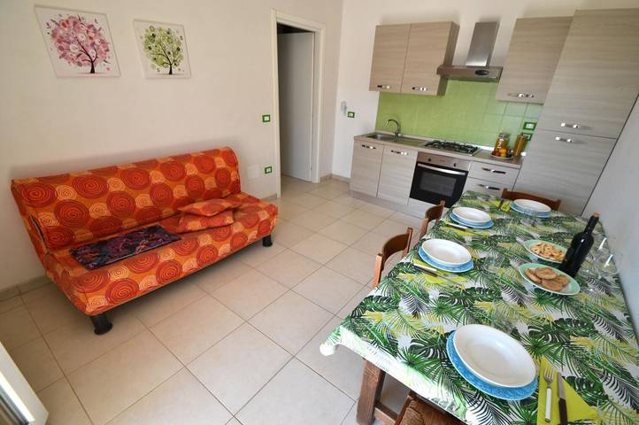 Ferienwohnung für 4 Personen, mit Balkon und Garten in Torre Dell'orso - 2