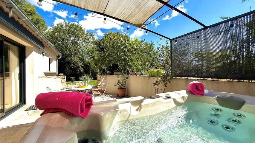 Maison de vacances pour 2 personnes, avec Jacuzzi et Jardin dans le Gard - 2