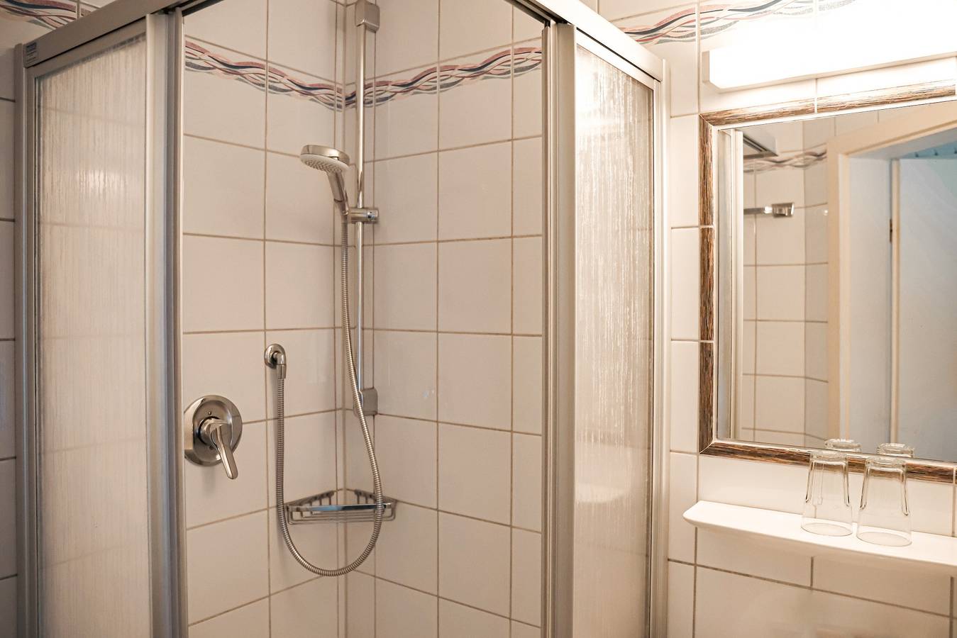 Zimmer 'Doppelzimmer 3' mit Privatterrasse und Wi-Fi in Wasserburg (Bodensee), Bayerisch Schwaben