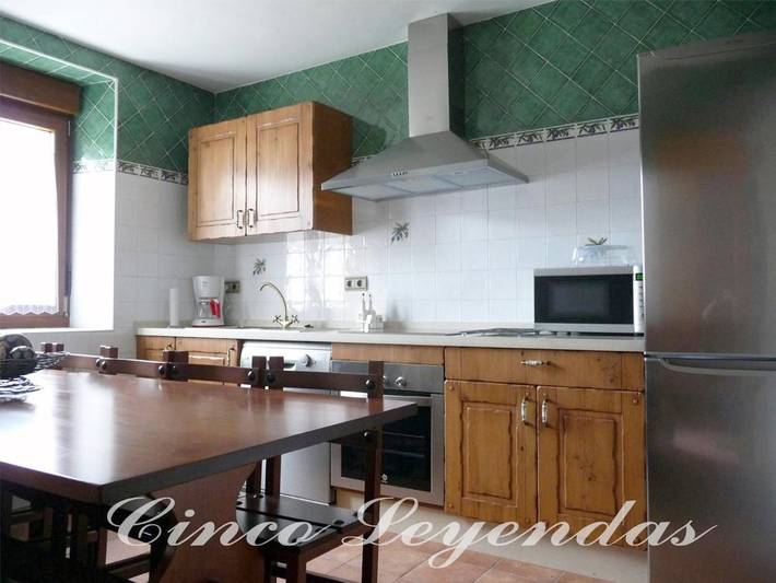 Casa rural para 10 personas, con vistas y jardín en Parque Regional de la Montaña de Riaño y Mampodre - 4