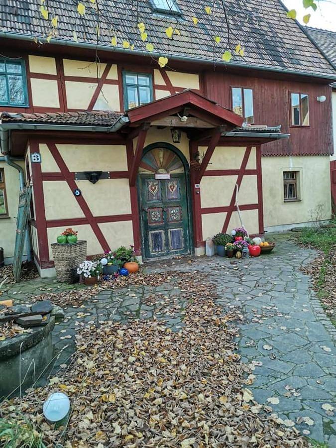Ferienwohnung für 3 Personen, mit Terrasse und Garten sowie Ausblick in Leisnig