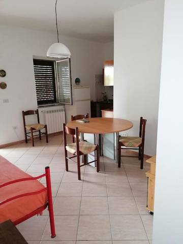 Gîte pour 5 personnes, avec vue ainsi que jardin et piscine à Zambrone