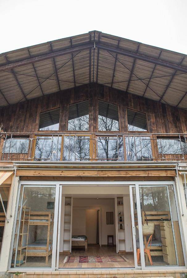 Gîte pour 6 personnes, avec Terrasse et Jardin ainsi que Piscine et Vue à Saint-Michel-Escalus
