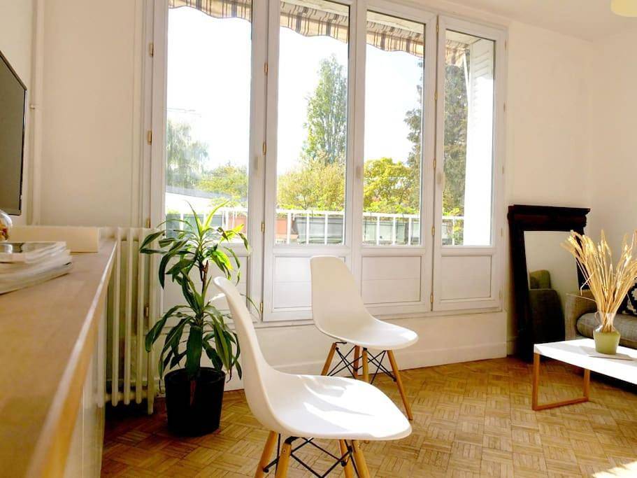 Appartement entier, Three-Bedroom Apartment in Le Kremlin-Bicêtre, Val-de-Marne