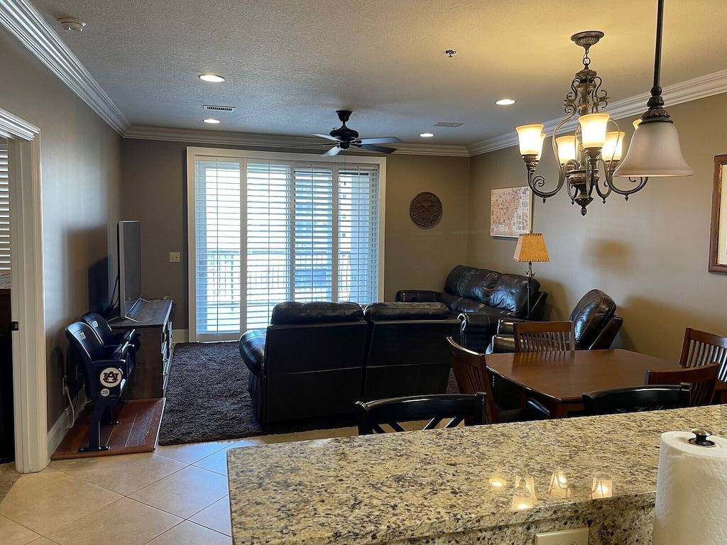 Ganze Wohnung, The perfect tailgating game day condo in Auburn (AL), Alabama