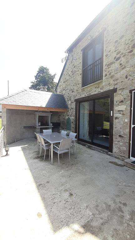 Gîte pour 6 personnes, avec jacuzzi ainsi que terrasse et jardin à Campan - 3