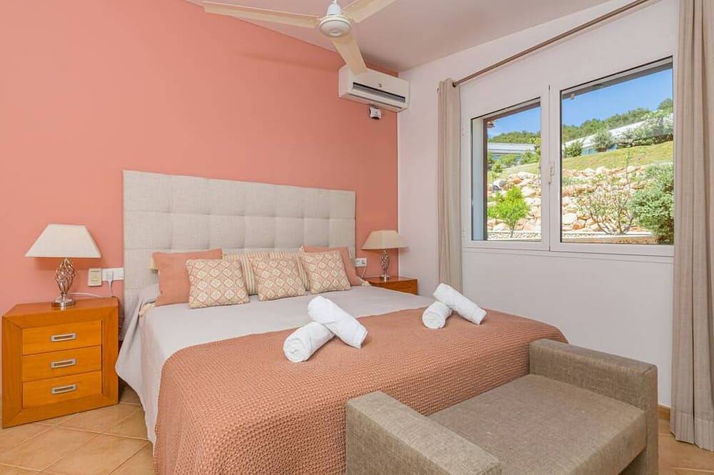 -20% Villa Noelia a 350 metros de la playa, piscina privada, aire acondicionado y Wifi gratis. in Santo Tomas, Es Migjorn Gran