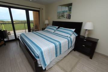 Vacation Home for 7 Guests in South Padre Island, Padre Island, Picture 3