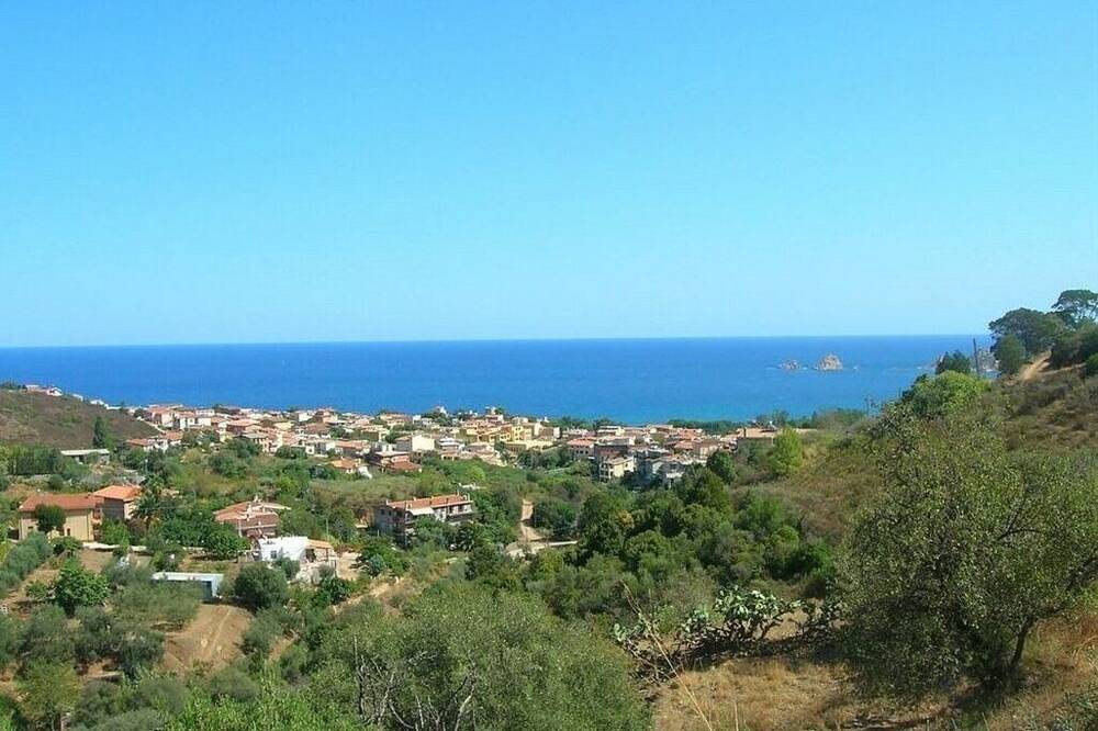 Entire apartment, Casa Panoramica in Santa Maria Navarrese, Ogliastra Province