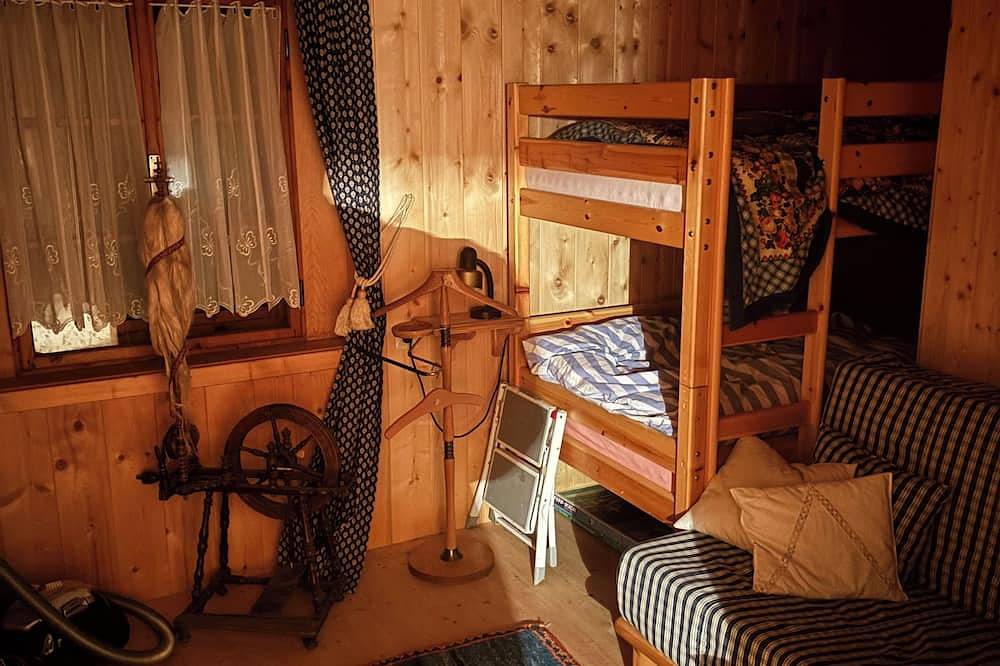 Ferienhaus im Lechtal mit Kachelofen und Sauna in Häselgehr, Allgäuer Alpen (Österreich)