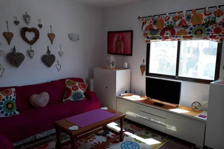 Appartement entier, Love 2 lit appartement.  4 personnes avec wifi, télévision par satellite et piscine. in Toscamar, Jávea
