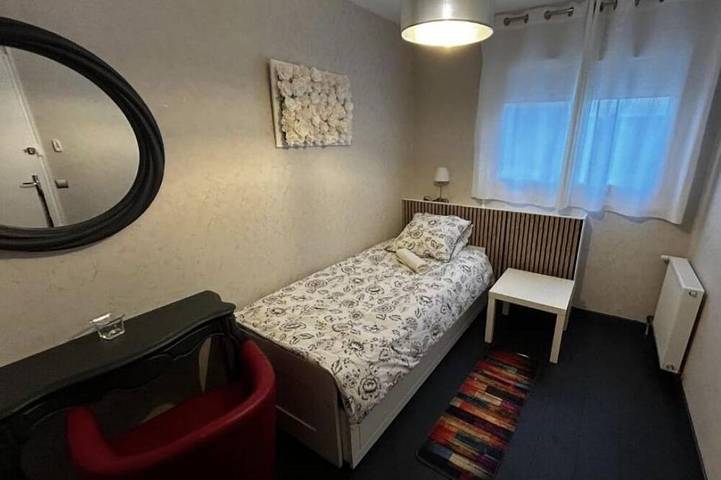 Location de vacances pour 2 personnes à Vaulx-en-Velin - 2