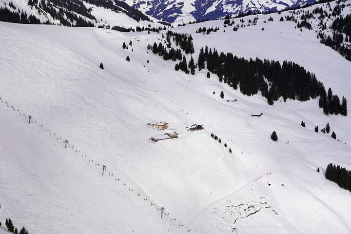 Hütte für 6 Personen, mit Sauna und Balkon sowie Ausblick und Garten in Jochberg - 4