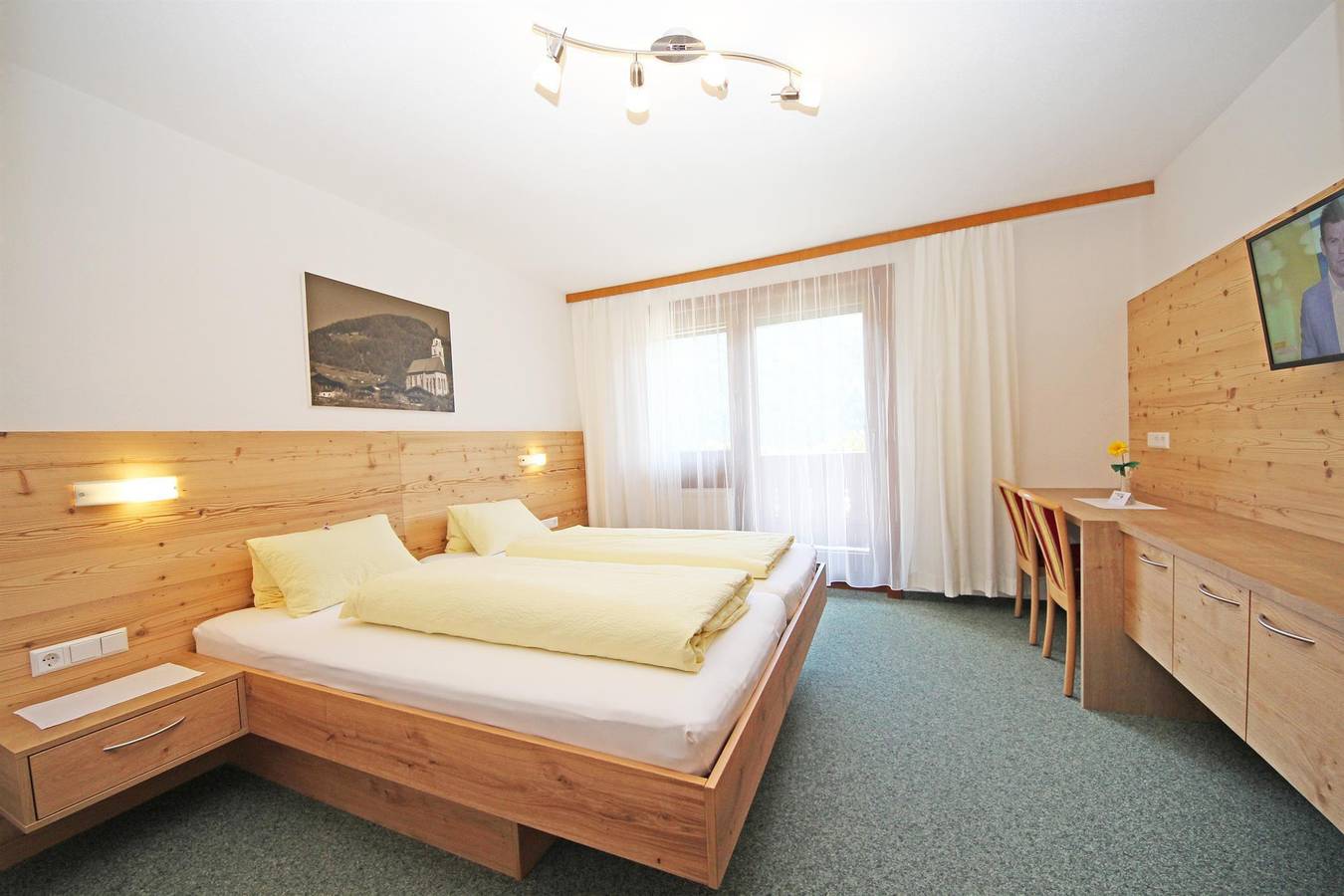 Doppelzimmer mit Dusche, Wc in Virgen, Bezirk Lienz