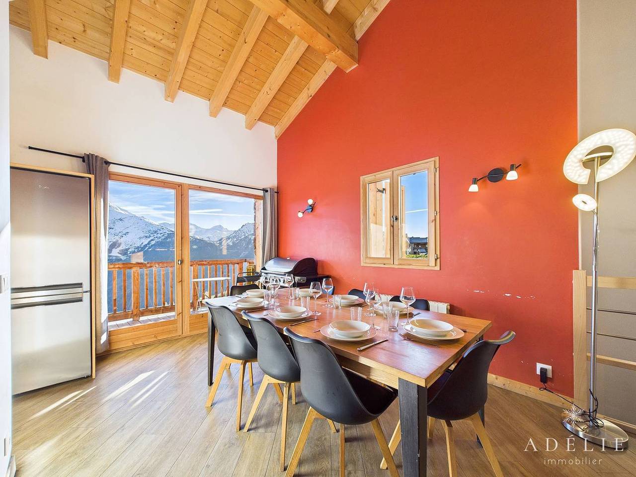 Modern chalet for rent for holidays with family and/or friends in La Rosière, Montvalezan