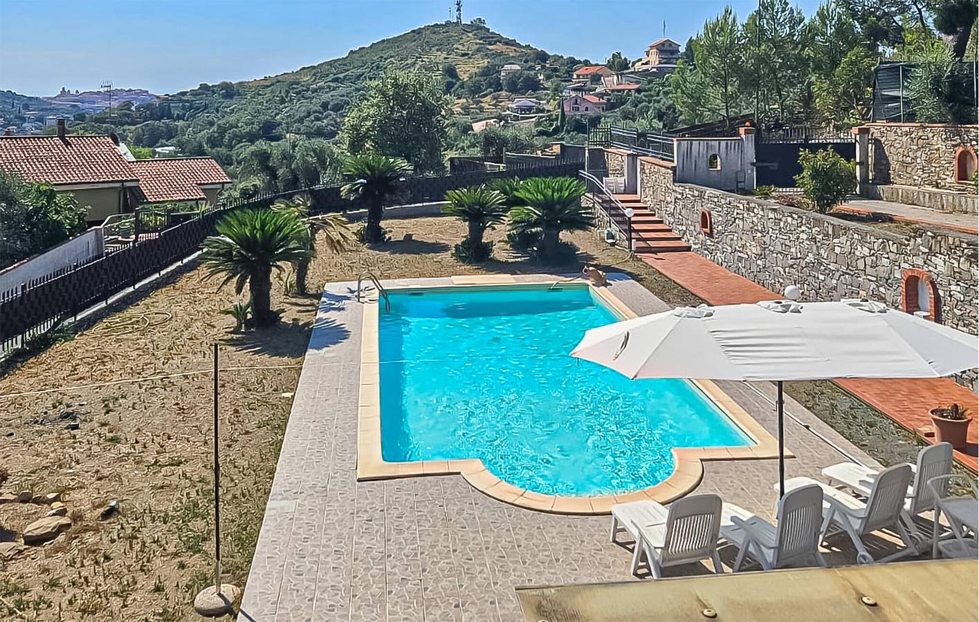 Isolalunga Wohnung: Parkplatz, Pool, Terrasse & Internet in Torrazza (Imperia), Imperia