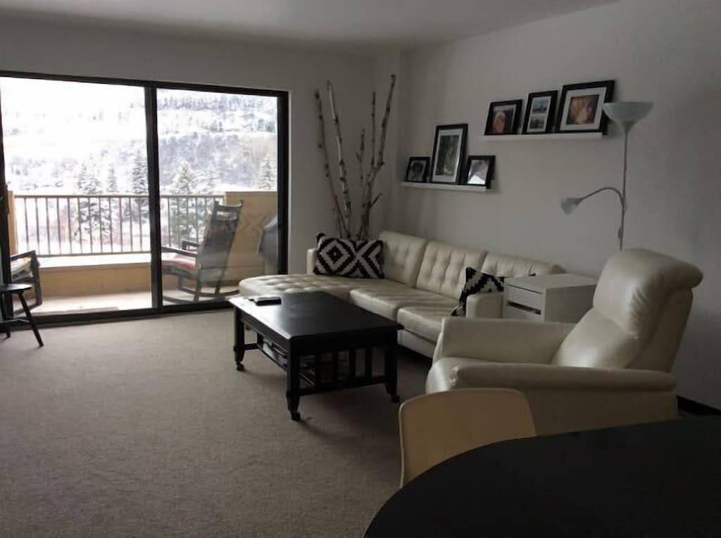 Ganze Wohnung, Seasons at Avon, neu renovierte 2 Br 2Ba Eigentumswohnung im 4. Stock in Avon, Beaver Creek