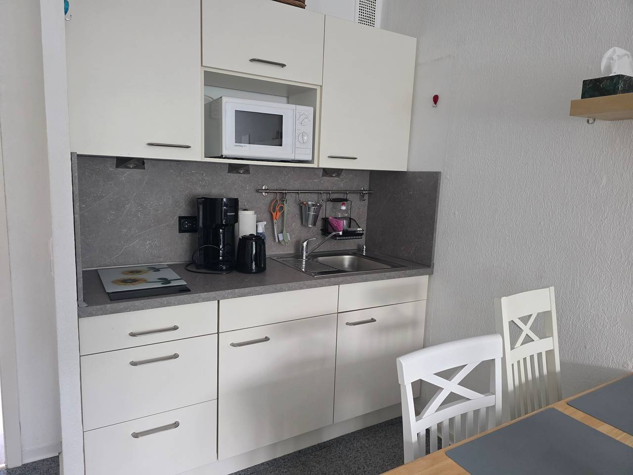 Ganze Wohnung, Apartment 'Ferienwohnung Küstengrün' mit Balkon in Kieler Förde, Kiel