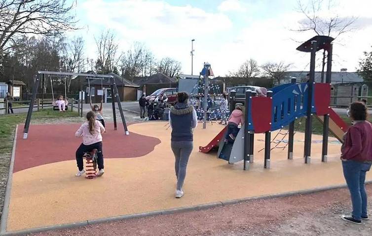 Camping para 5 personas, con piscina, Se admiten mascotas - 1