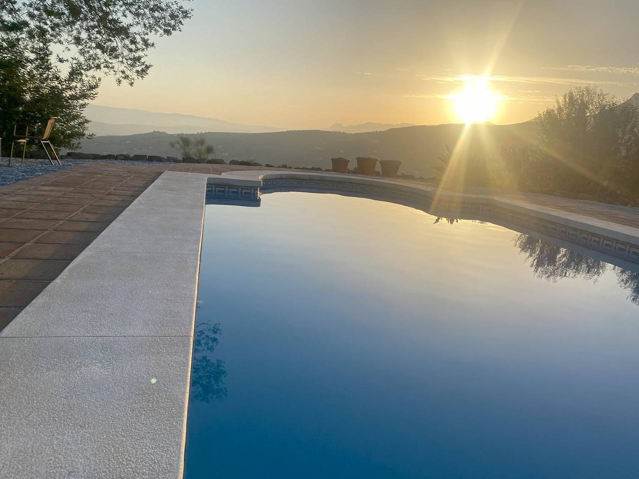 Villa 'Casa Hyam' con vistas al lago, piscina privada y aire acondicionado in Alcaucín, Provincia de Málaga