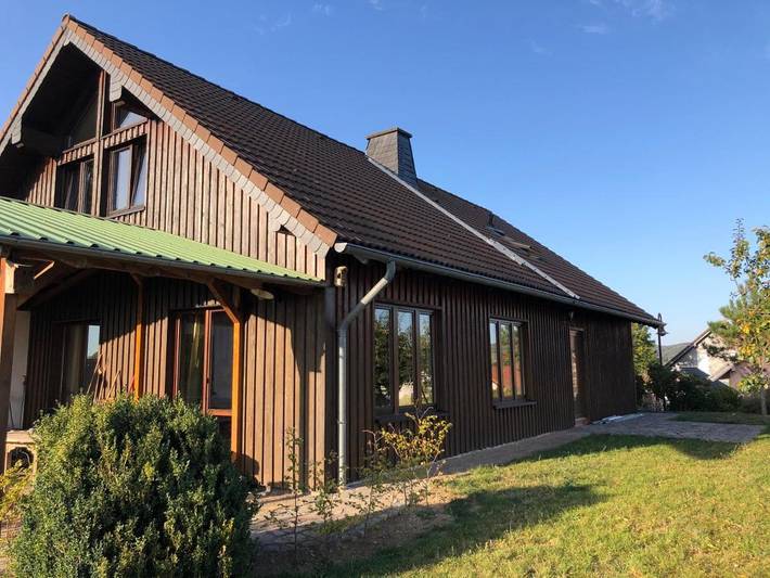 Ferienwohnung für 6 Personen, mit Terrasse und Garten sowie Ausblick in Kelberg
