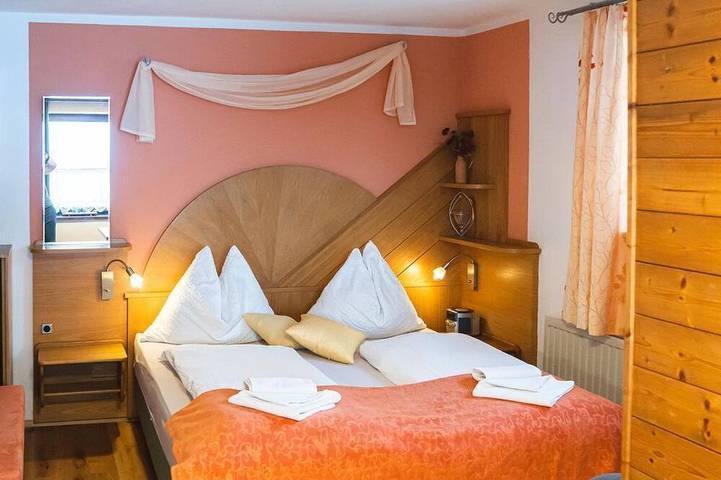Kuschelappartement//Dusche, Wc - Gästehaus Familie Mandl in Murau, Murau (Kreischberg)