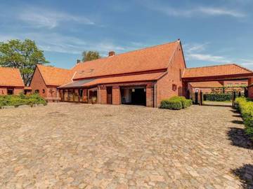 Ferienhaus für 12 Personen, mit Garten in Belgien