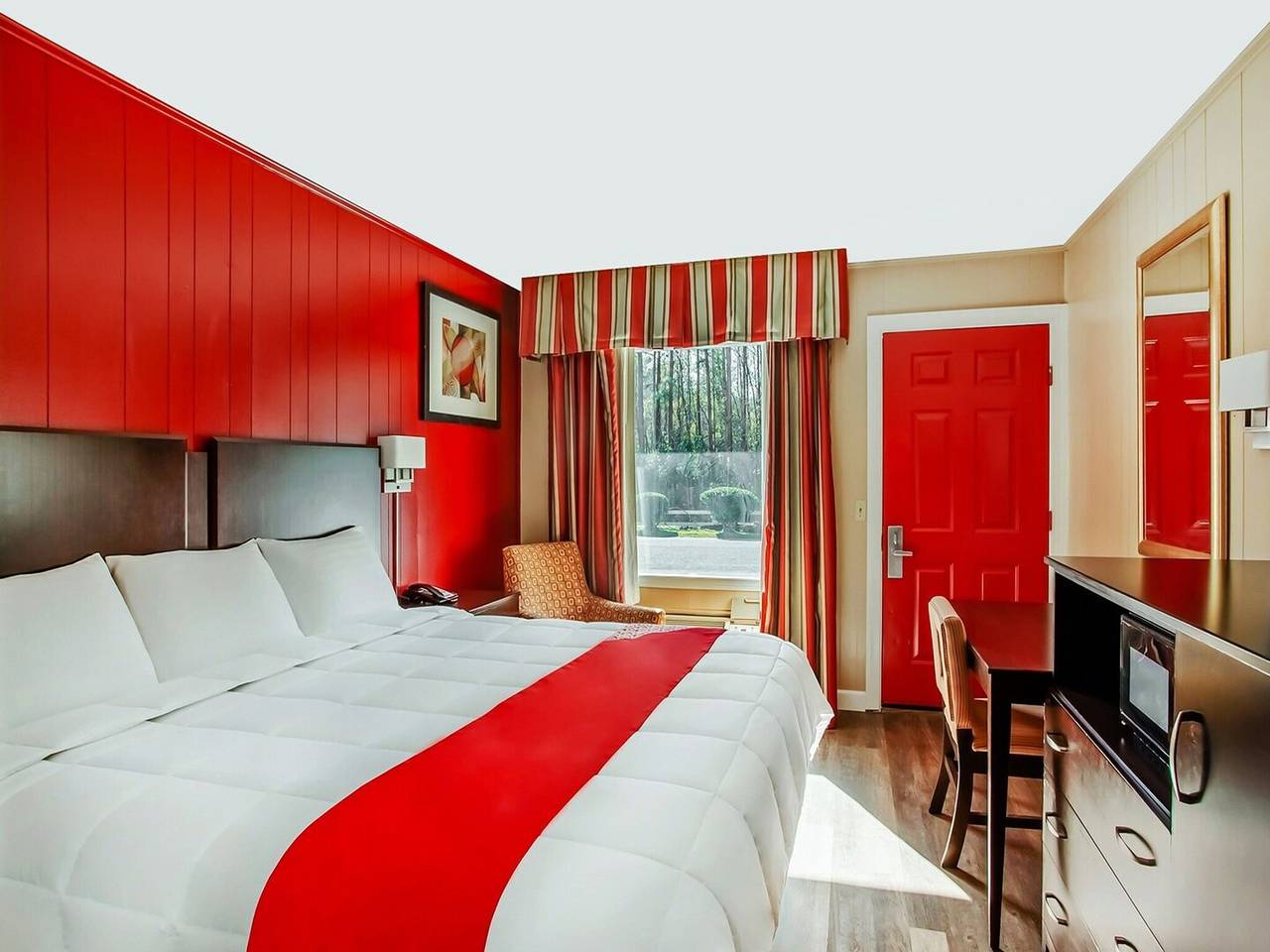 Entire apartment, King Bed | Non-Smoking in Ridgeland, Jasper County (SC)