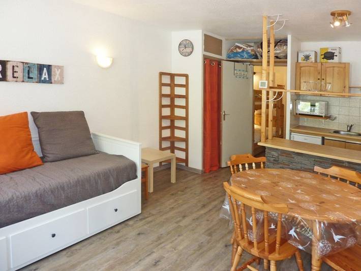 Gîte pour 4 personnes, avec balcon dans Office De Tourisme Des Orres