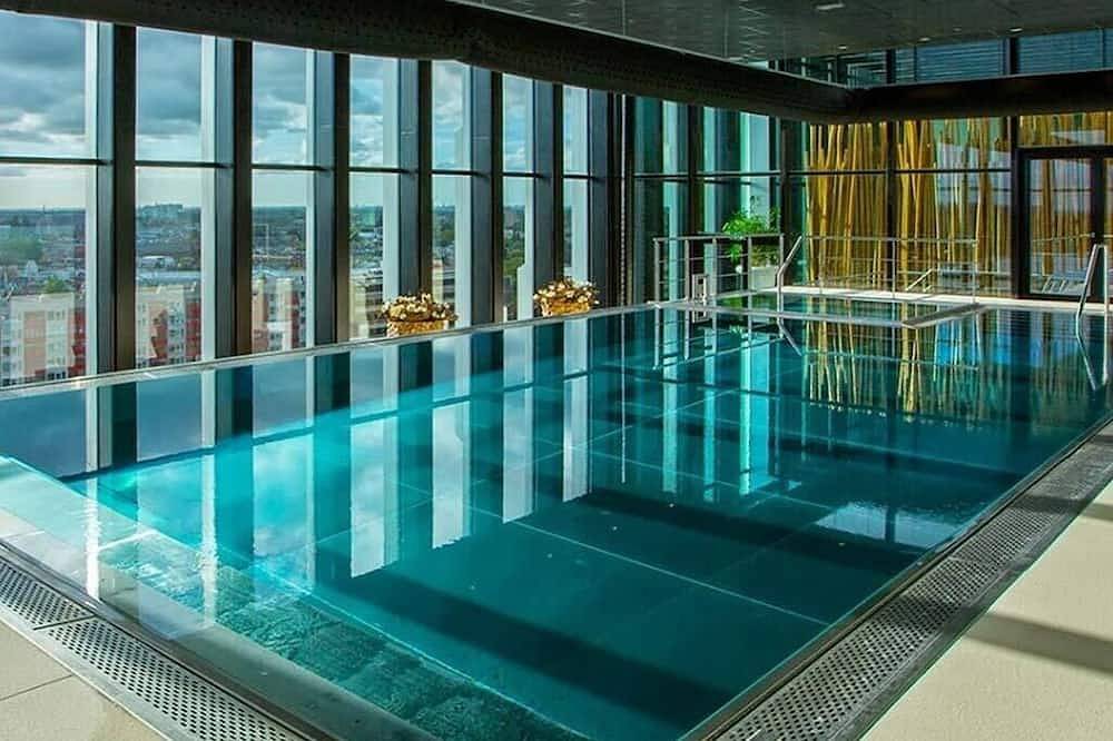 Wellness Escape in Leiden with Swimming Pool and Scenic Routes in Leiden, Niederländische Nordsee