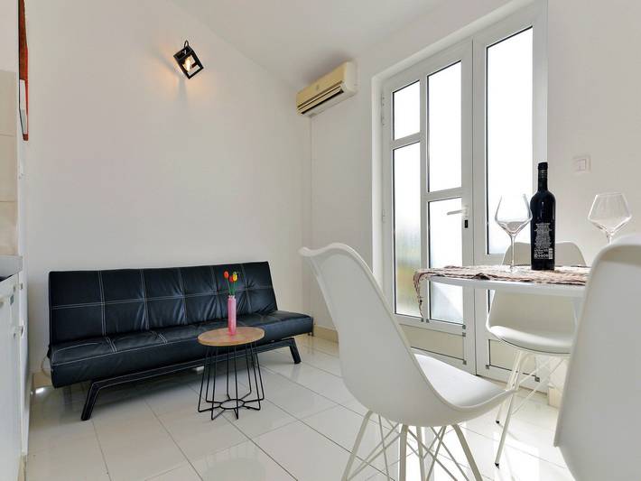 Ferienwohnung für 2 Personen, mit Balkon auf Murter - 3