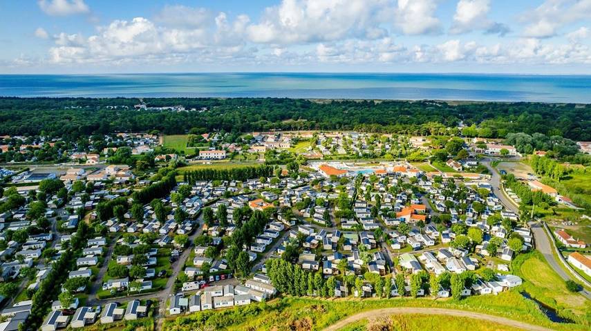 Camping für 8 Personen, mit Kinderpool und Sauna in Saint-Jean-de-Monts - 4