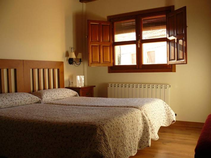 Casa de huéspuedes para 2 personas en Tierras del Burgo - 2