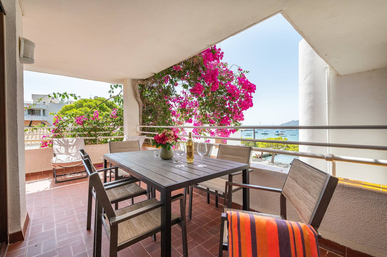 Ganze Wohnung, Apartment 'El Barco' mit Balkon und Wlan in Port de Pollença, Pollença