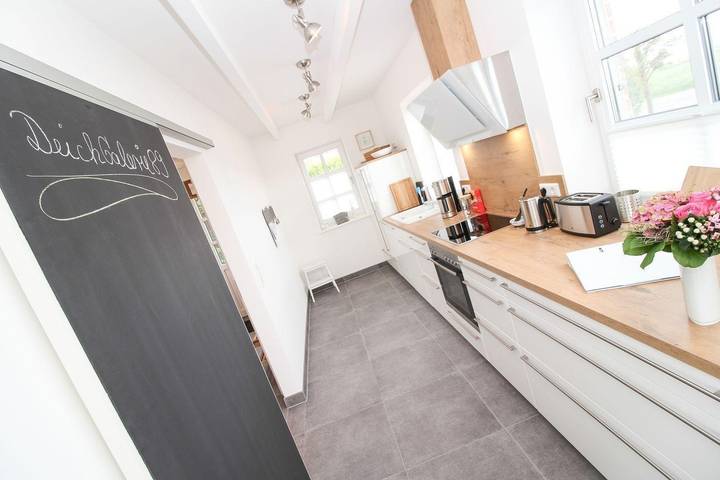 Ferienhaus für 6 Personen, mit Terrasse und Garten sowie Sauna in Greetsiel - 4