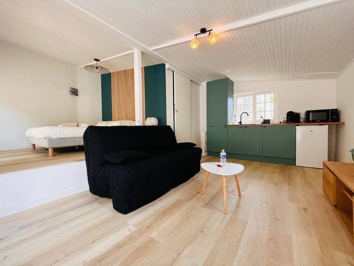 Location de vacances pour 2 personnes, avec terrasse et vue ainsi que piscine et jardin à Garéoult - 4