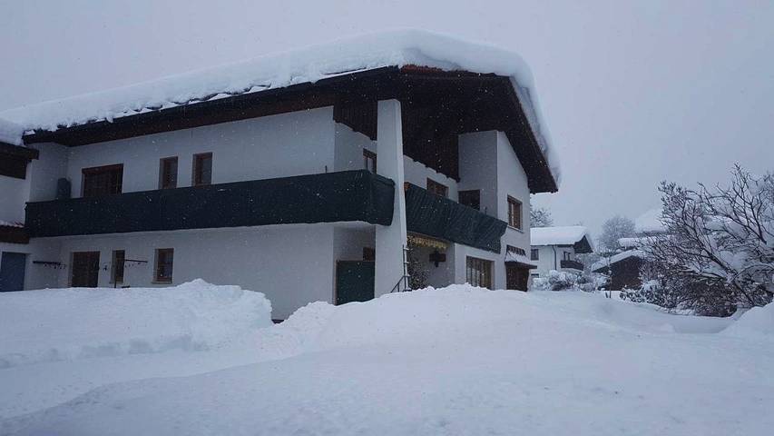 Ferienwohnung für 4 Personen, mit Balkon und Garten sowie Ausblick in Reutte - 2