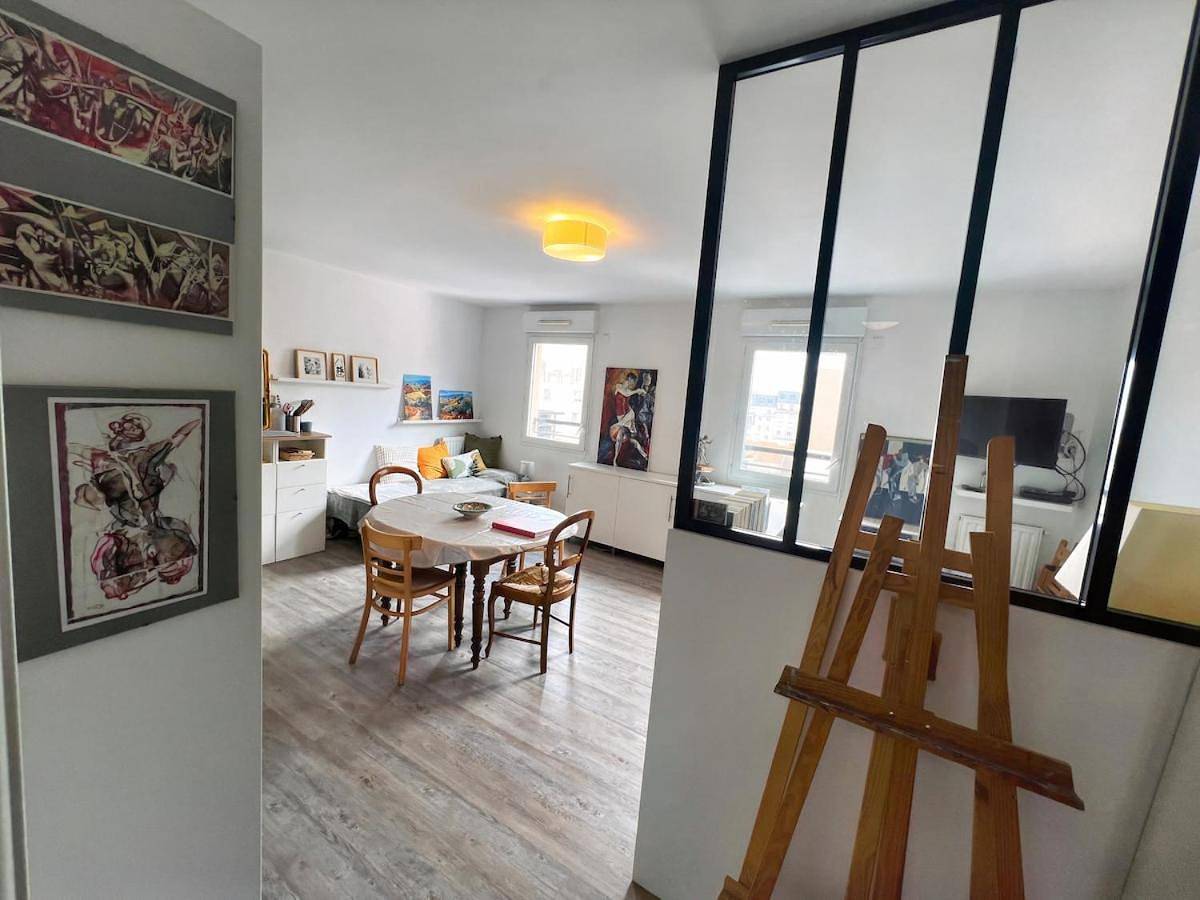 Appartement entier, One-Bedroom Apartment in Drancy, Seine-Saint-Denis