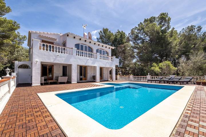 Location de vacances pour 8 personnes, avec jardin et balcon à Cala en Bosc - 3