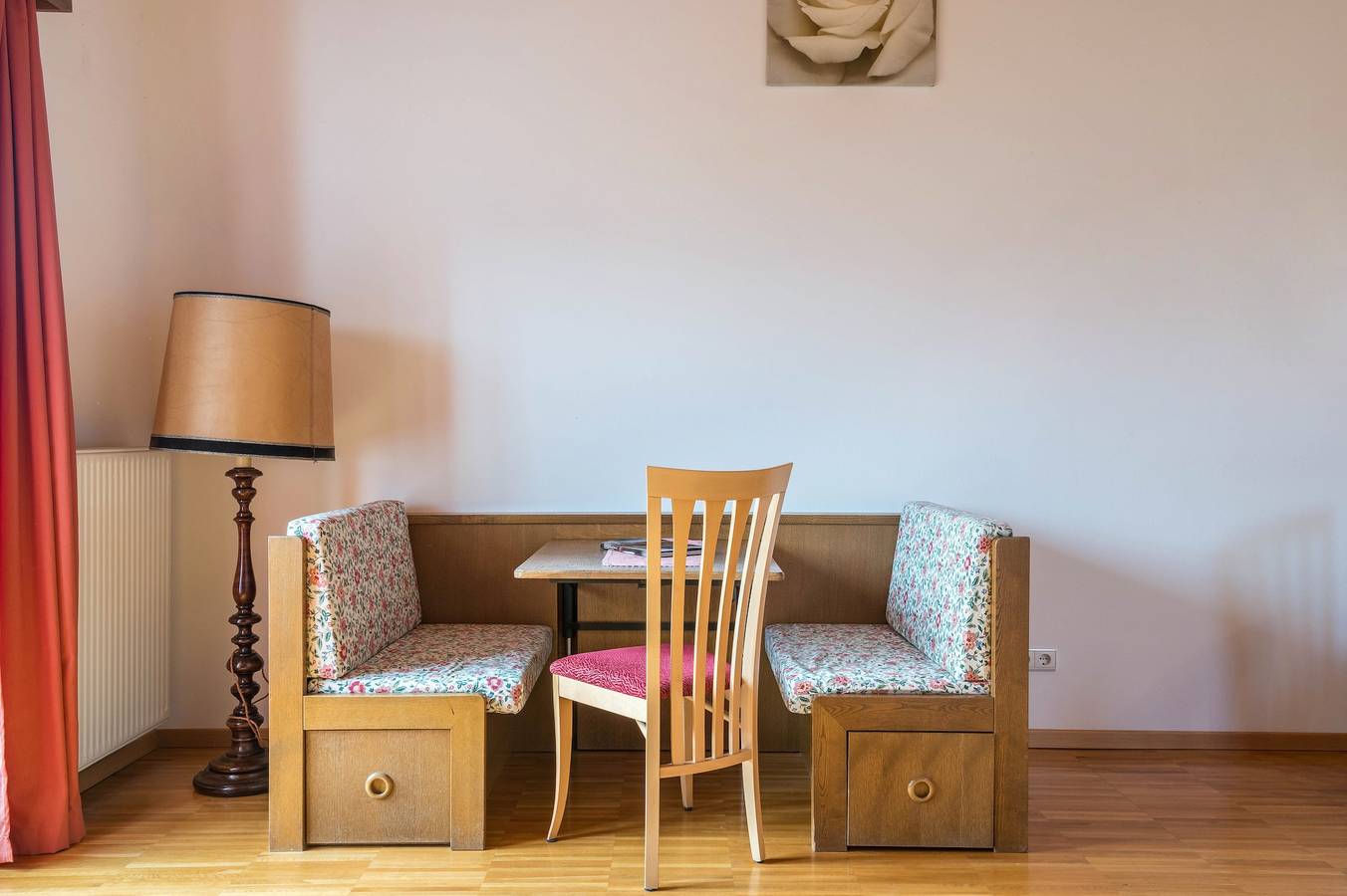 Ganze Wohnung, Ferienwohnung 'Funtnatsch Langkofel' mit Bergblick, Gemeinschaftsgarten und Wlan in Sankt Peter Tal, Lajen