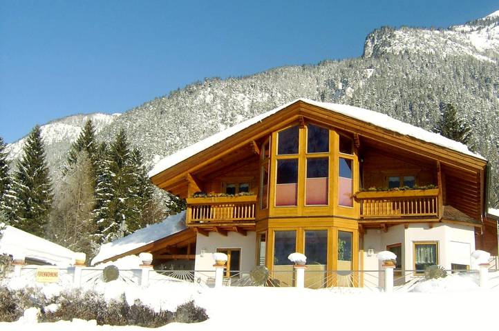 Ferienwohnung für 4 Personen, mit Ausblick und Seeblick sowie Garten, mit Haustier am Achensee - 2