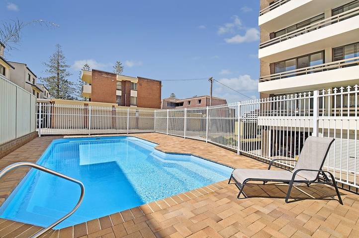 Holiday rental for 5 people, with balcony and pool in Port Macquarie