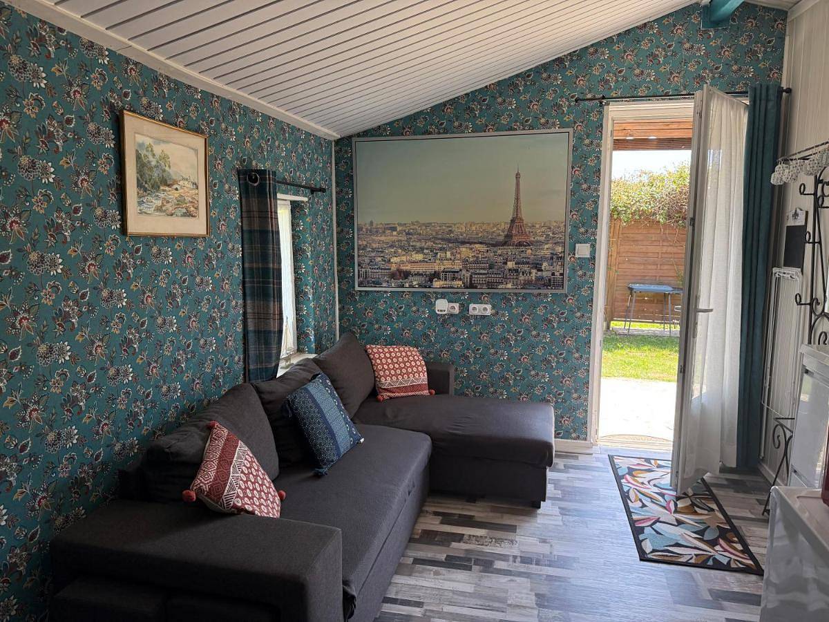 Chalet de campagne en Dordogne avec piscine in Saint-Agne, Périgord Pourpre