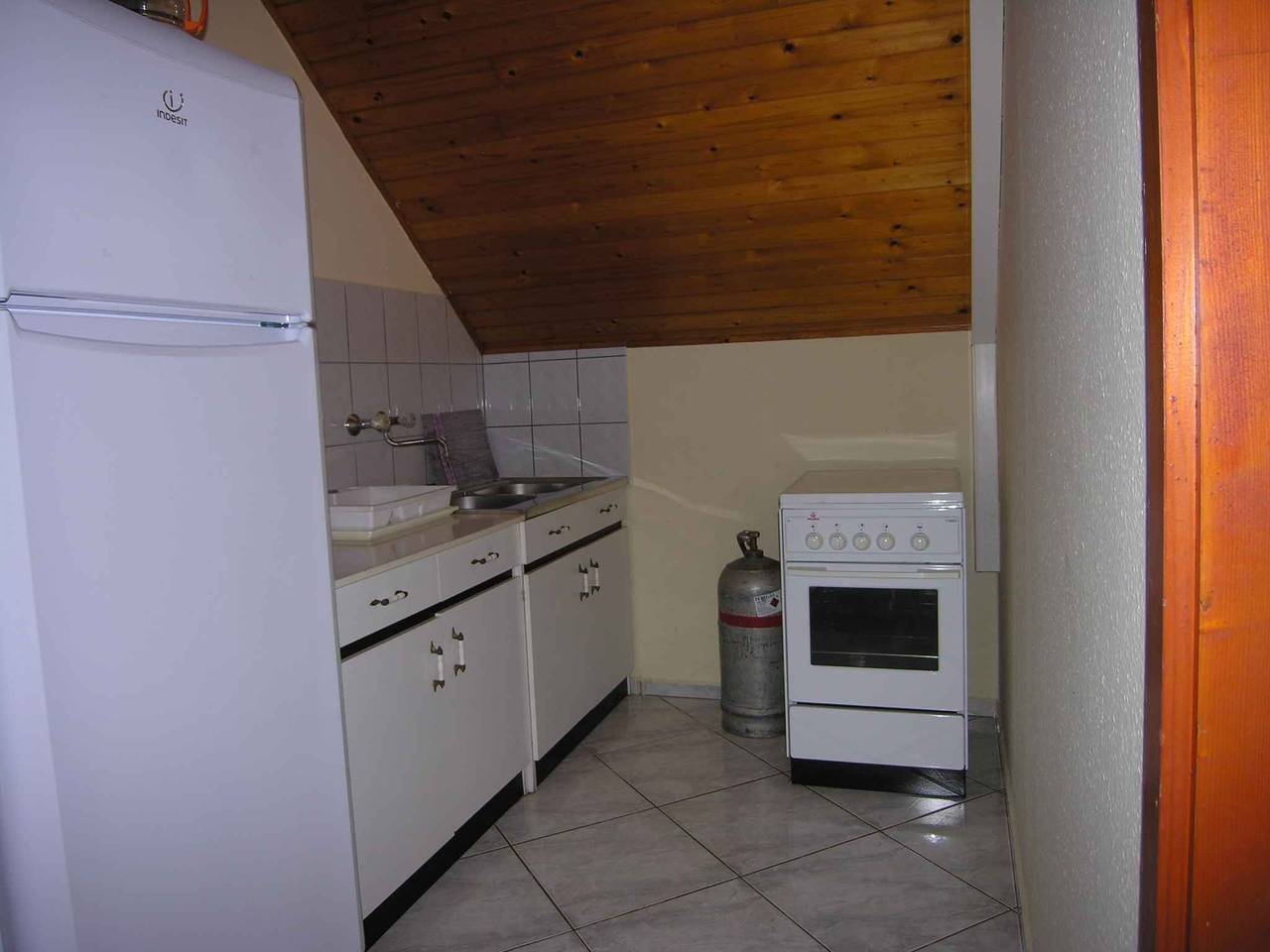 Ganze Ferienwohnung, Ferienwohnung im Zentrum  in Balatonlelle, Plattensee Südufer