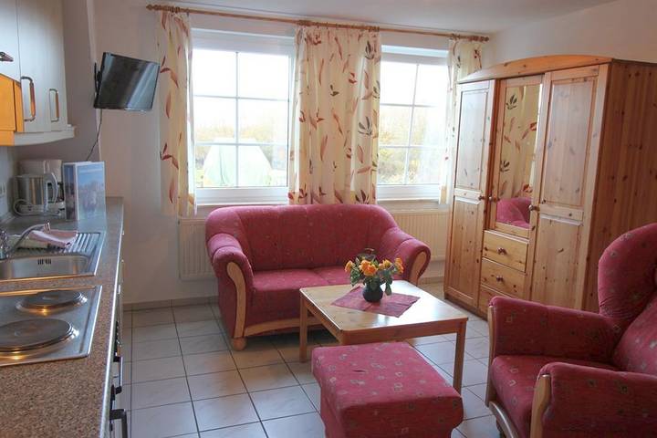 Ferienwohnung für 2 Personen, mit Garten und Terrasse in Vollerwiek - 4