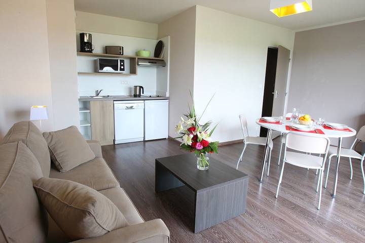 Studio pour 2 personnes, avec piscine ainsi que sauna et balcon - 1