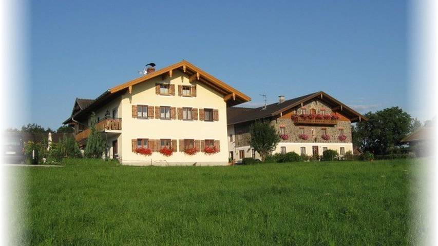 Ferienwohnung für 5 Personen, mit Garten, mit Haustier in Kirchanschöring