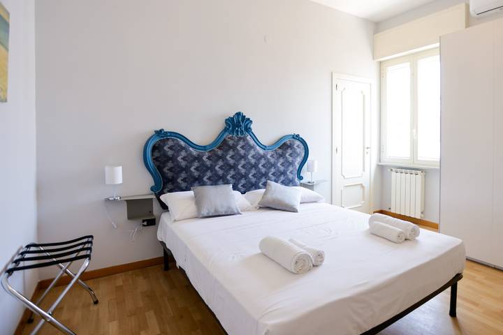 Gîte pour 6 personnes, avec terrasse à Naples - 4