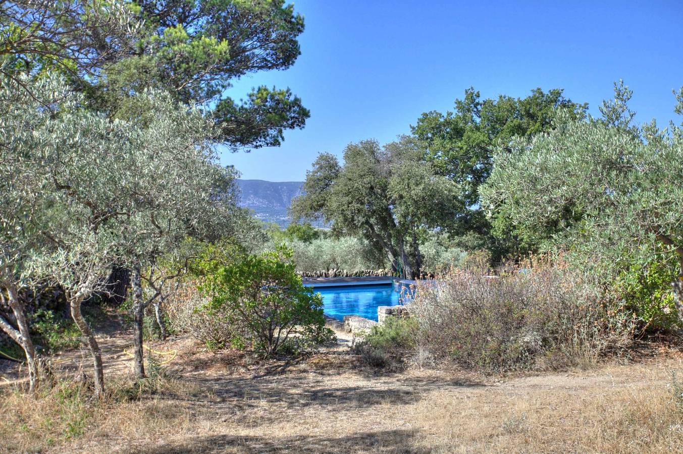 Ganze Ferienwohnung, Bergerie provencale, 4pers, piscine in Gordes, Regionaler Naturpark Luberon